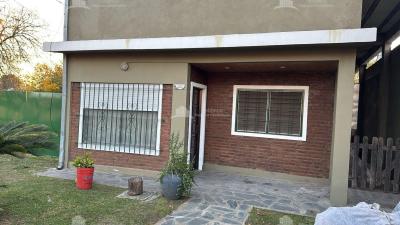 Casa 2 dormitorios en alquiler en Villa de Mayo, Malvinas Argentinas