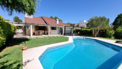 Casa 3 dormitorios en alquiler en Campo Chico, Pilar
