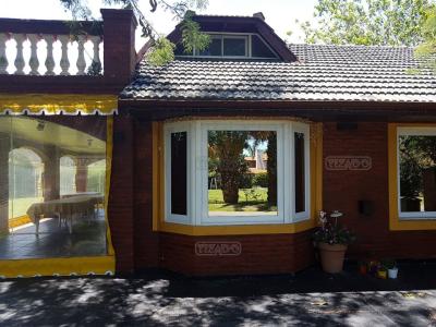 Casa 3 dormitorios en alquiler en Francisco Álvarez, Moreno