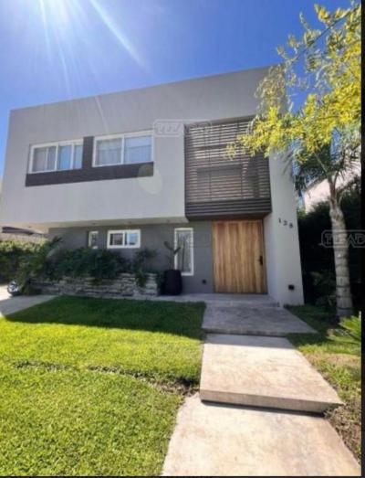 Casa 3 dormitorios en venta en Nordelta, Tigre
