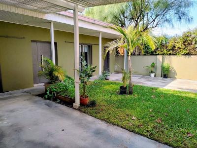 Casa 2 dormitorios en venta en City Bell, La Plata