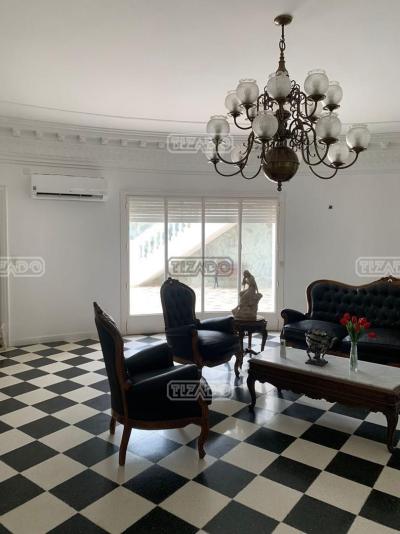 Casa 4 dormitorios en venta en San Isidro