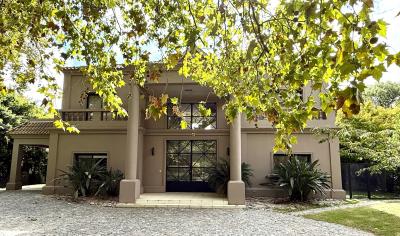 Casa 4 dormitorios en venta en General Pacheco, Tigre