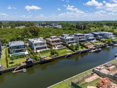 Casa 4 dormitorios en venta en Nordelta, Tigre