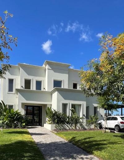 Casa 4 dormitorios en alquiler en El Canton, Escobar