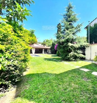 Casa 4 dormitorios en venta en Acassuso, San Isidro