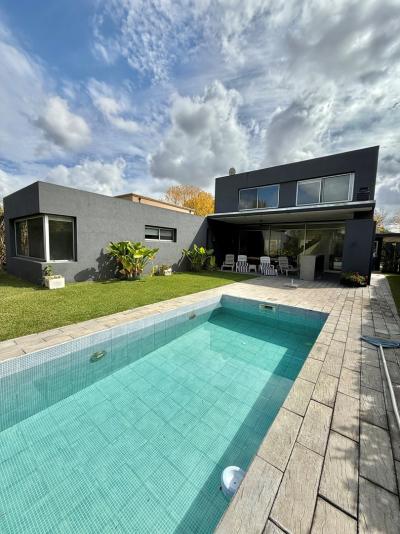 Casa 4 dormitorios en venta en Villanueva, Tigre