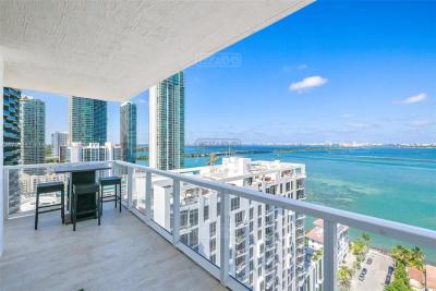 Departamento 3 dormitorios en venta en Miami