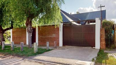 Casa 3 dormitorios en venta en City Bell, La Plata