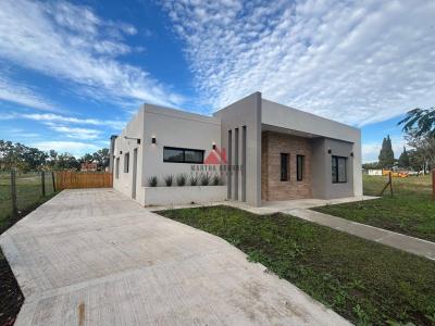Casa 3 dormitorios en venta en Pilar del Este, Pilar