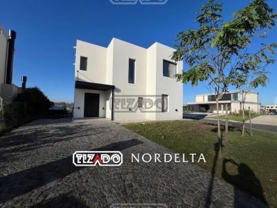 Casa 3 dormitorios en venta en Villanueva, Tigre