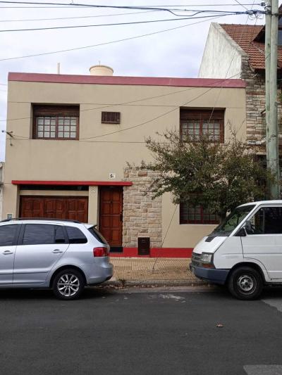 Casa 3 dormitorios en venta en Sarandi, Avellaneda