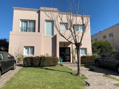 Casa 3 dormitorios en venta en Nordelta, Tigre