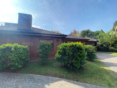 Casa 4 dormitorios en venta en Francisco Álvarez, Moreno