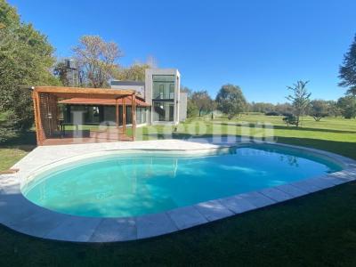 Casa 4 dormitorios en alquiler en Carmel CC, Pilar