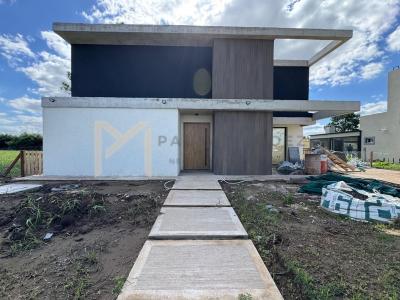 Casa en venta en Barrio Privado el Ensueño, Escobar