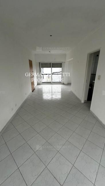 Departamento 2 dormitorios en alquiler en Lanus Oeste, Lanus