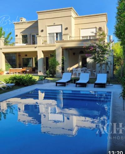 Casa 4 dormitorios en alquiler temporario en Santa Barbara, Tigre