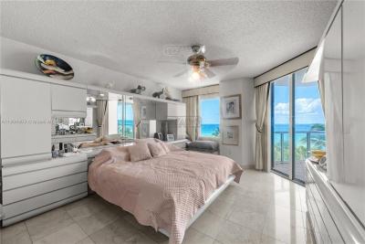 Departamento 3 dormitorios en venta en Surfside, Miami