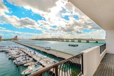 Departamento 1 dormitorios en venta en Miami