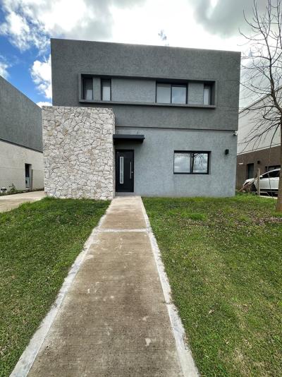 Casa 3 dormitorios en alquiler en El Aljibe, Pilar