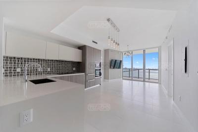 Departamento 2 dormitorios en venta en Miami