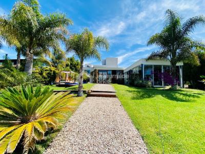 Casa 4 dormitorios en alquiler en Villanueva, Tigre