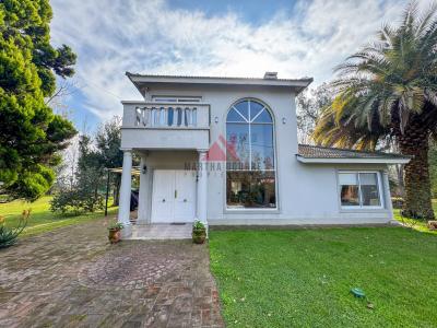 Casa 3 dormitorios en alquiler en Larena Country Club, Pilar