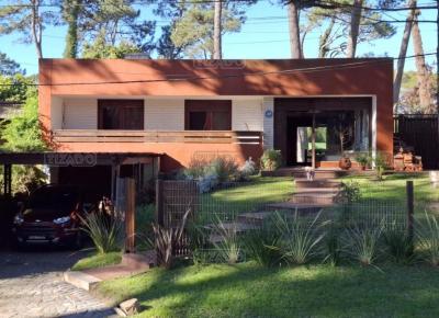 Casa 3 dormitorios en venta en Punta del Este, Punta del Este