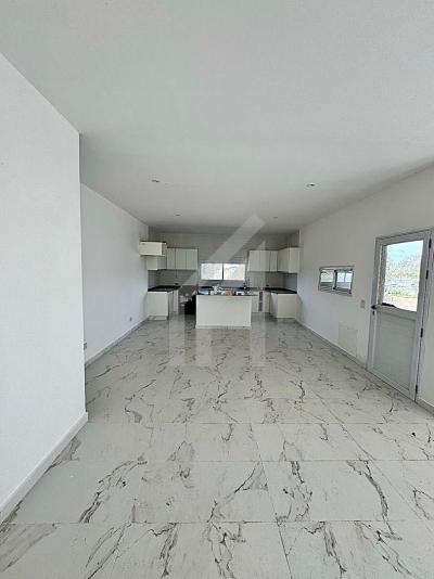 Casa 3 dormitorios en venta en San Sebastian, Escobar