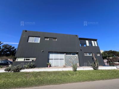 Casa 4 dormitorios en venta en Pilar