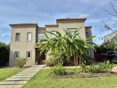 Casa 4 dormitorios en venta en General Pacheco, Tigre