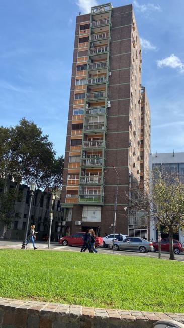 Departamento 3 dormitorios en alquiler en Moron