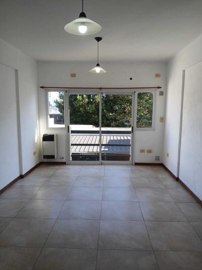 Departamento en alquiler en Berazategui
