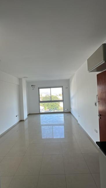 Departamento en alquiler en Berazategui