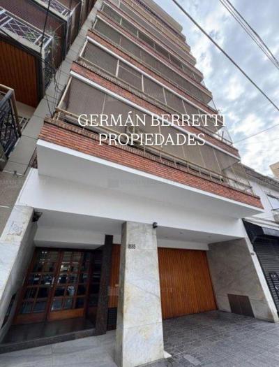 Departamento 2 dormitorios en venta en Lanus Este, Lanus