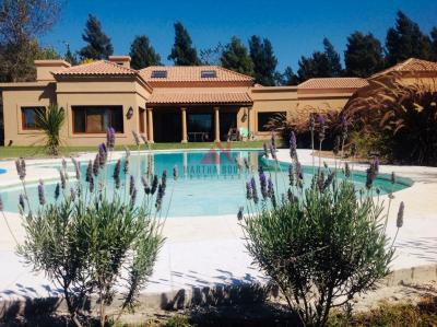 Casa 4 dormitorios en venta en El Solar de Capilla, Exaltacion de la Cruz