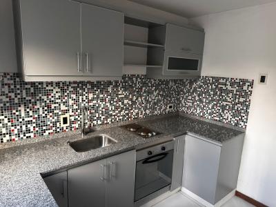Departamento 1 dormitorios en venta en Caseros, Tres de Febrero