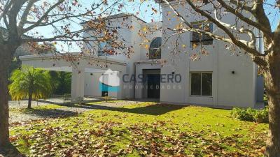 Casa 4 dormitorios en venta en Nordelta, Tigre