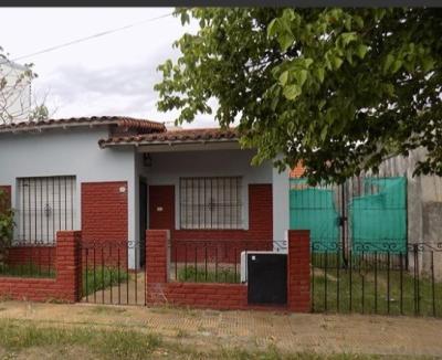 Casa 2 dormitorios en venta en Hurlingham