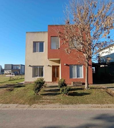 Casa 4 dormitorios en alquiler en El Aljibe, Pilar