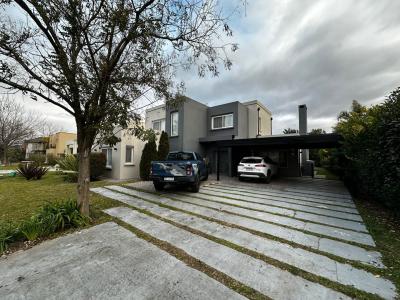 Casa 3 dormitorios en alquiler en Los Pilares, Pilar