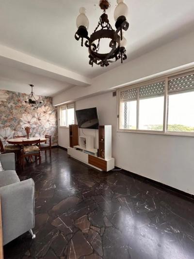 Departamento 2 dormitorios en venta en Monte Castro, Ciudad de Buenos Aires
