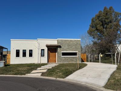 Casa 3 dormitorios en venta en Pilar del Este, Pilar