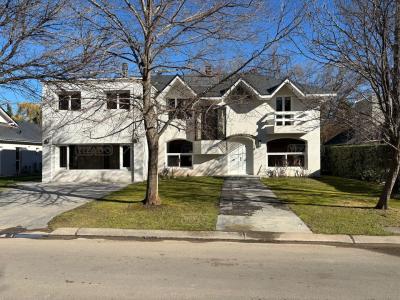 Casa 4 dormitorios en venta en Neuquen Capital, Neuquen