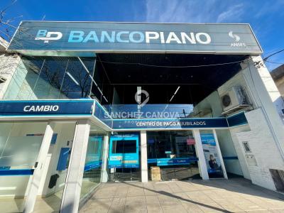 Local en venta en Castelar, Moron