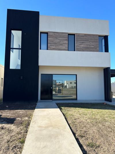 Casa 3 dormitorios en alquiler en El Aljibe, Pilar