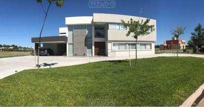 Casa 6 dormitorios en venta en Terravista, General Rodriguez