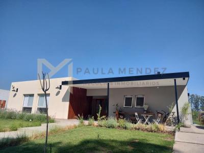 Casa 3 dormitorios en venta en Monet Barrio Privado, Campana