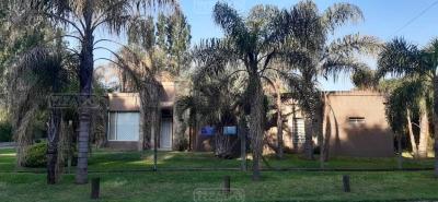Casa 2 dormitorios en venta en Francisco Álvarez, Moreno